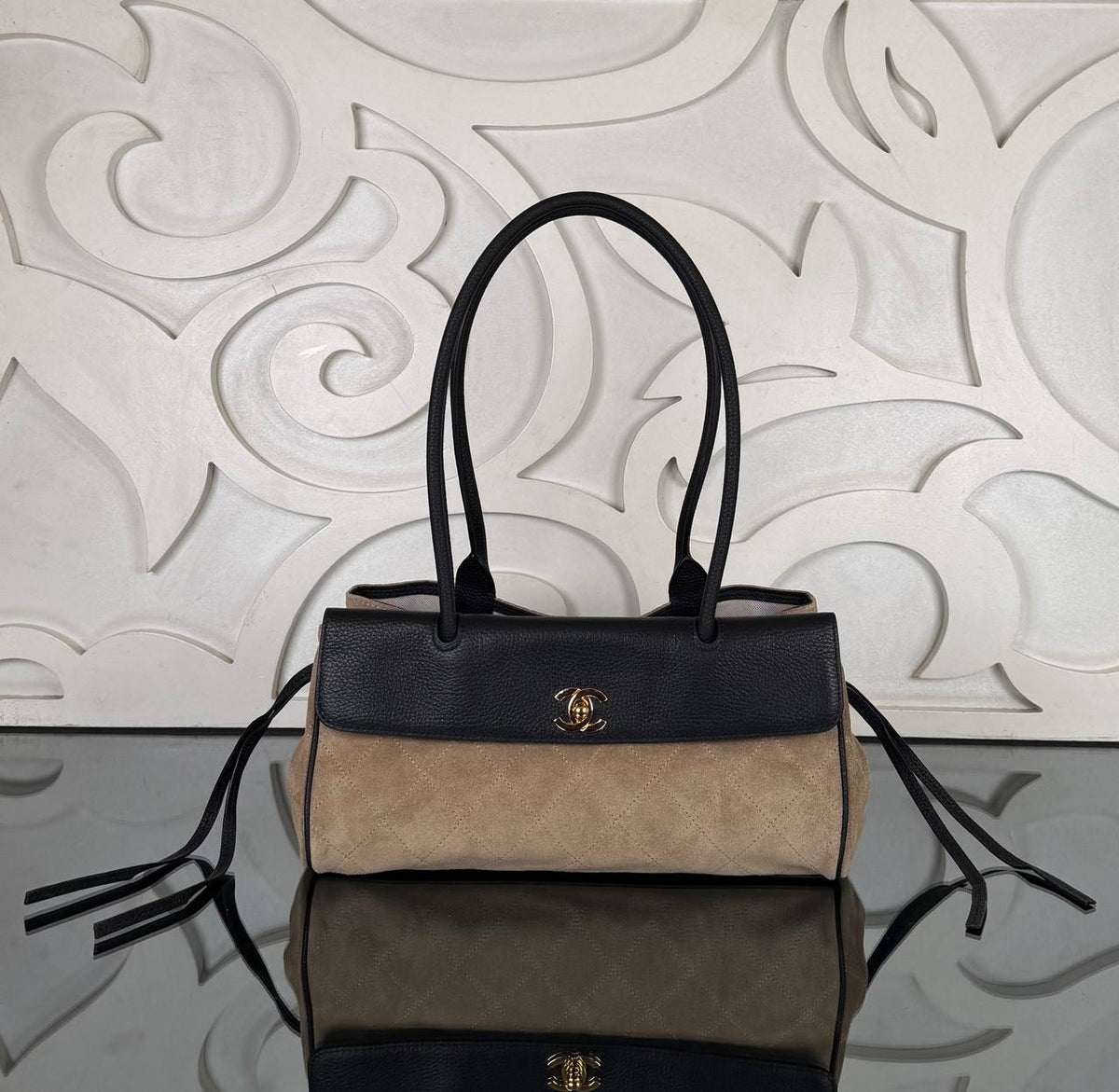 26S East-West Shopping Bag | Beige and Black