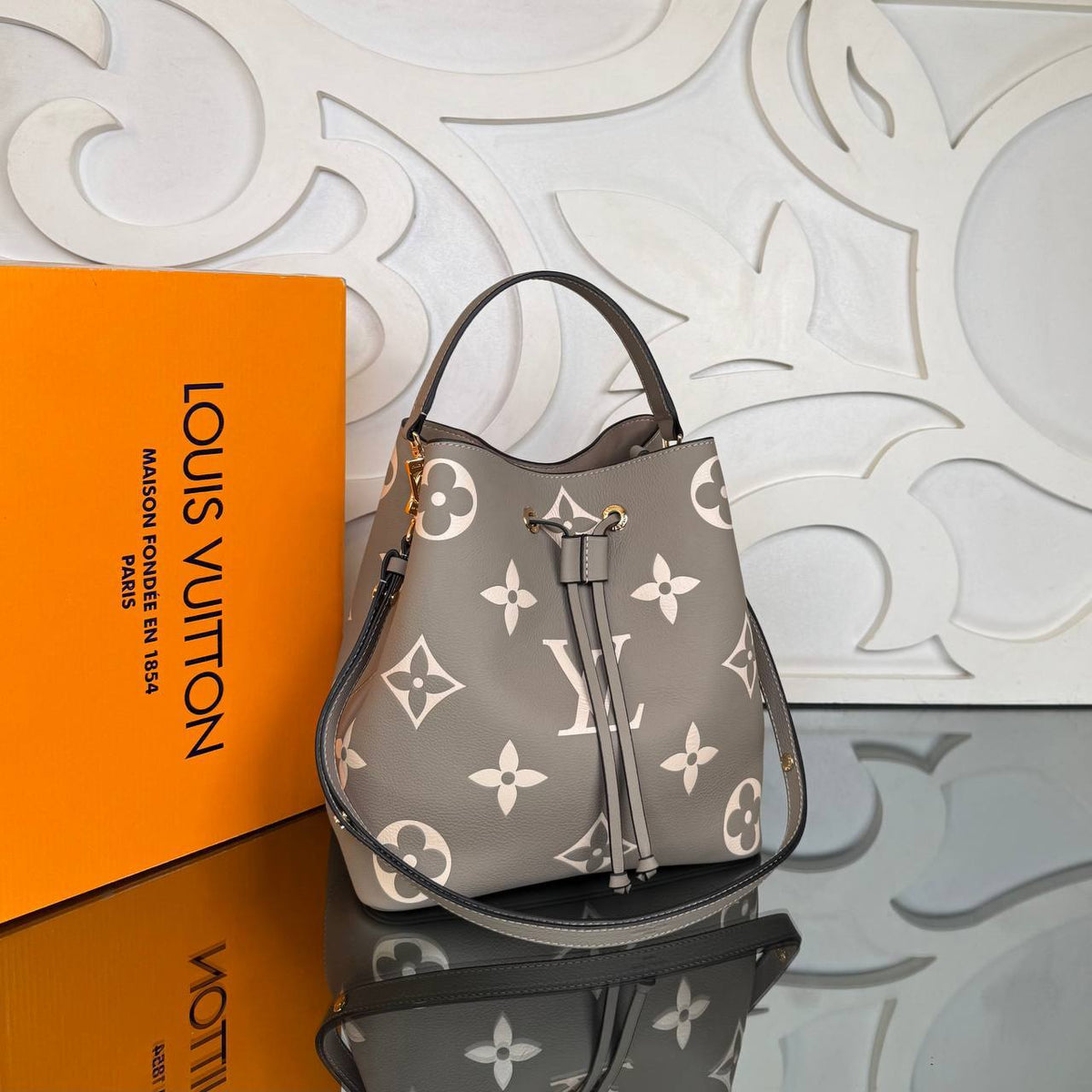 Taupe Bicolor Bucket Bag MM front