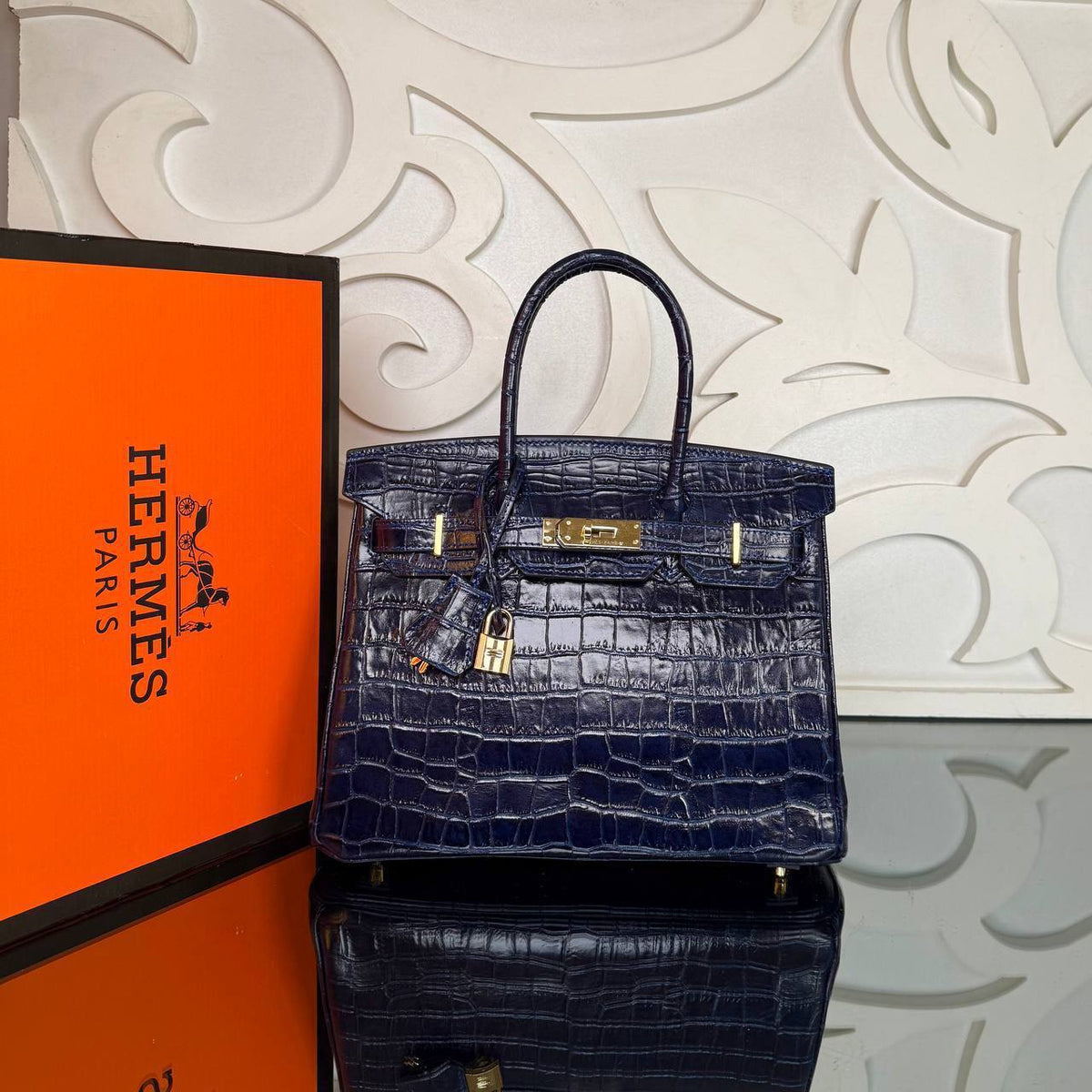 Birkin Bag 30 | Navy | front view