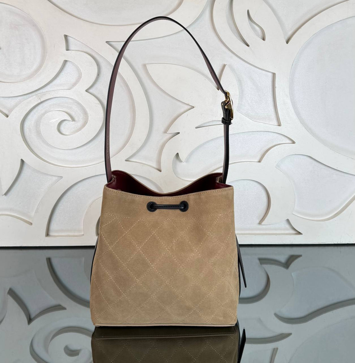 Bucket Bag Medium Beige Black back