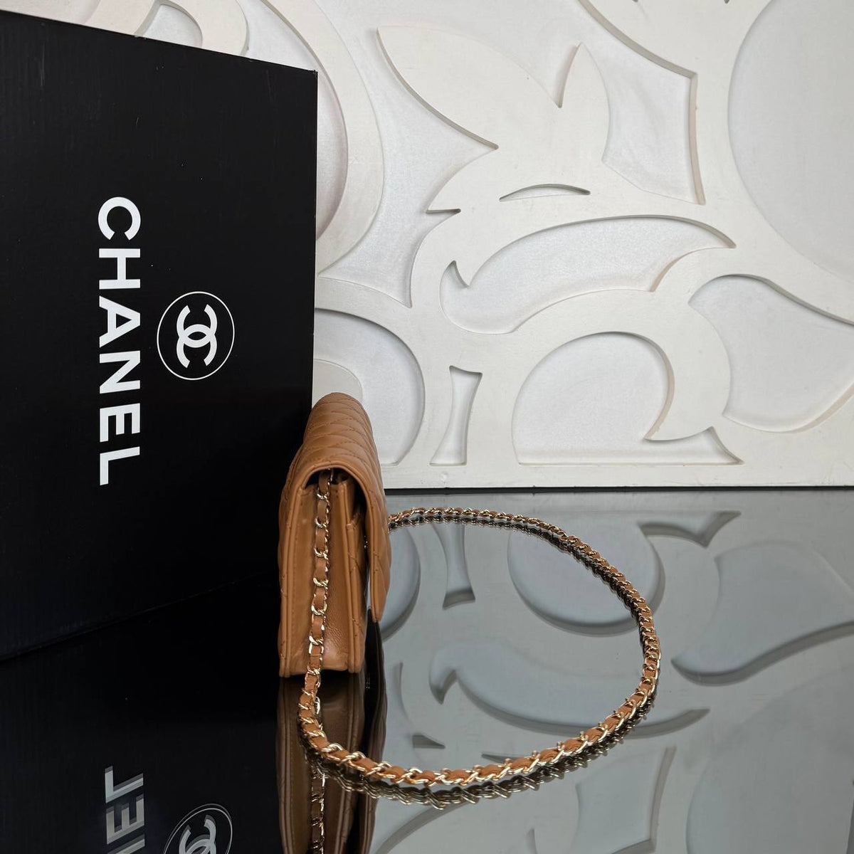 Kibrit Classic Wallet on Chain | Tan | view 3