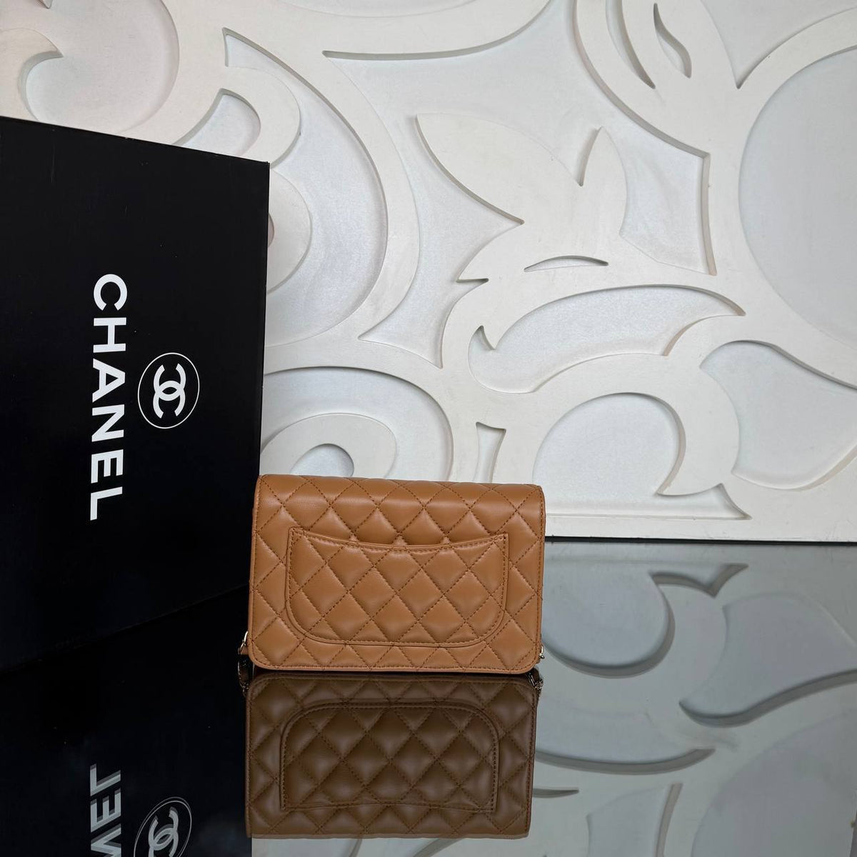 Kibrit Classic Wallet on Chain | Tan | view 4