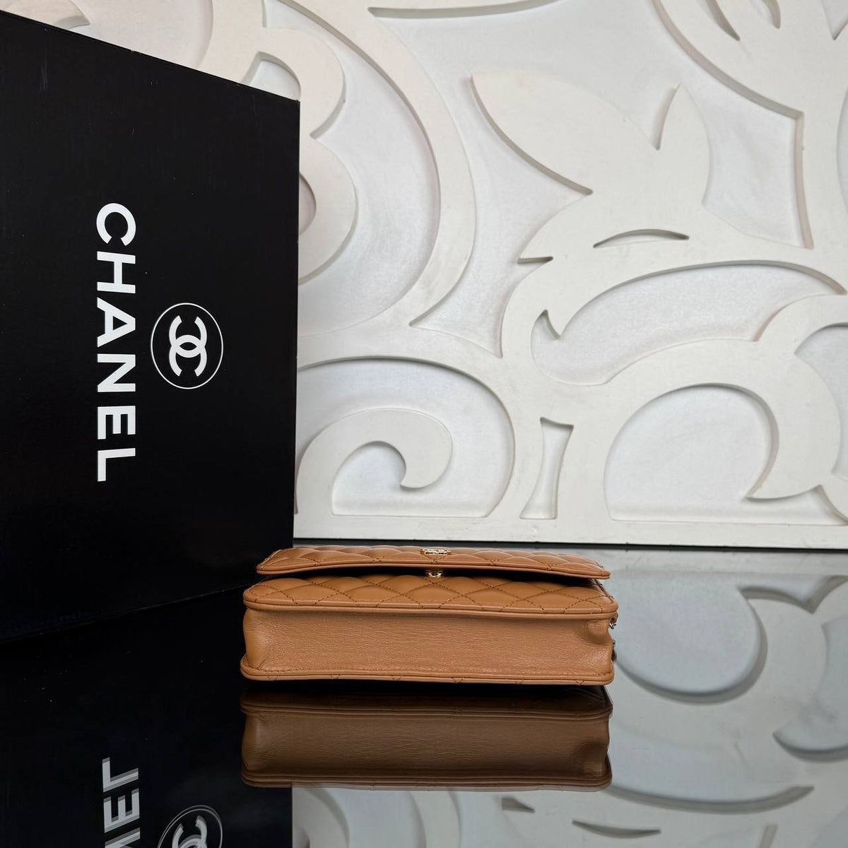 Kibrit Classic Wallet on Chain | Tan | view 5