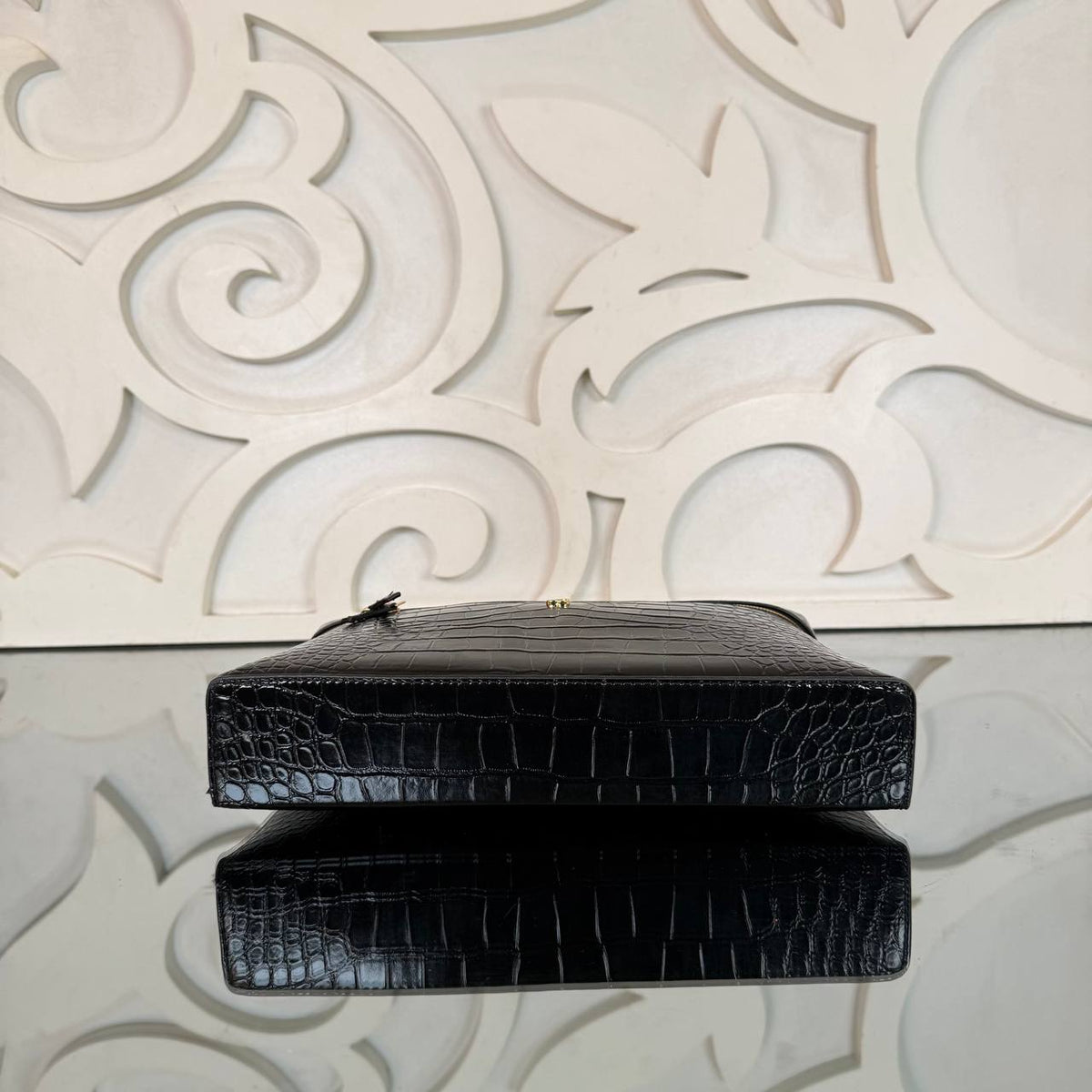 Large Vanity Bag with Chain - Black base
