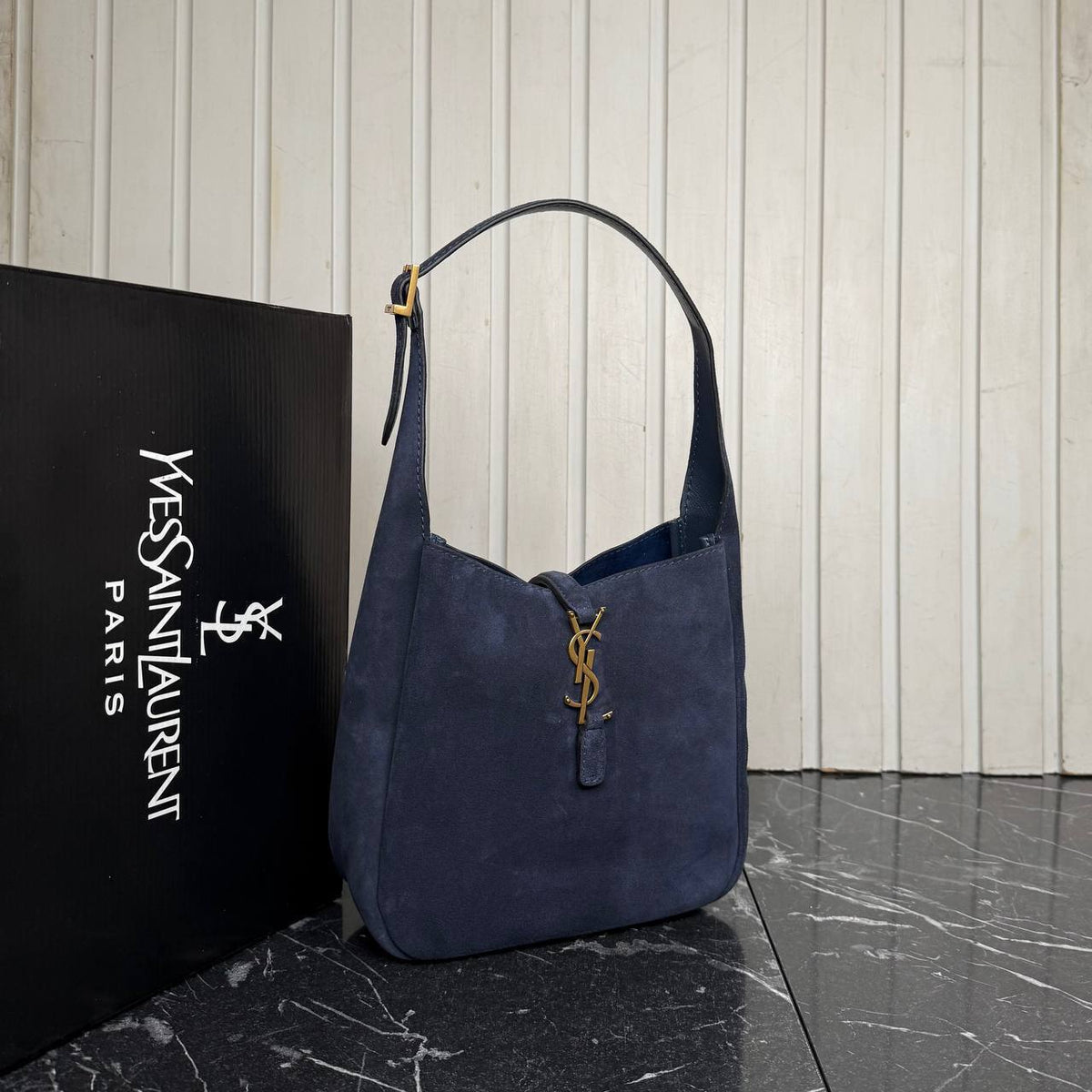 Le 37 Small Suede Bag | Navy | angled view