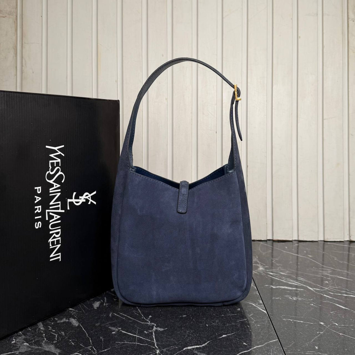 Le 37 Small Suede Bag | Navy | back view