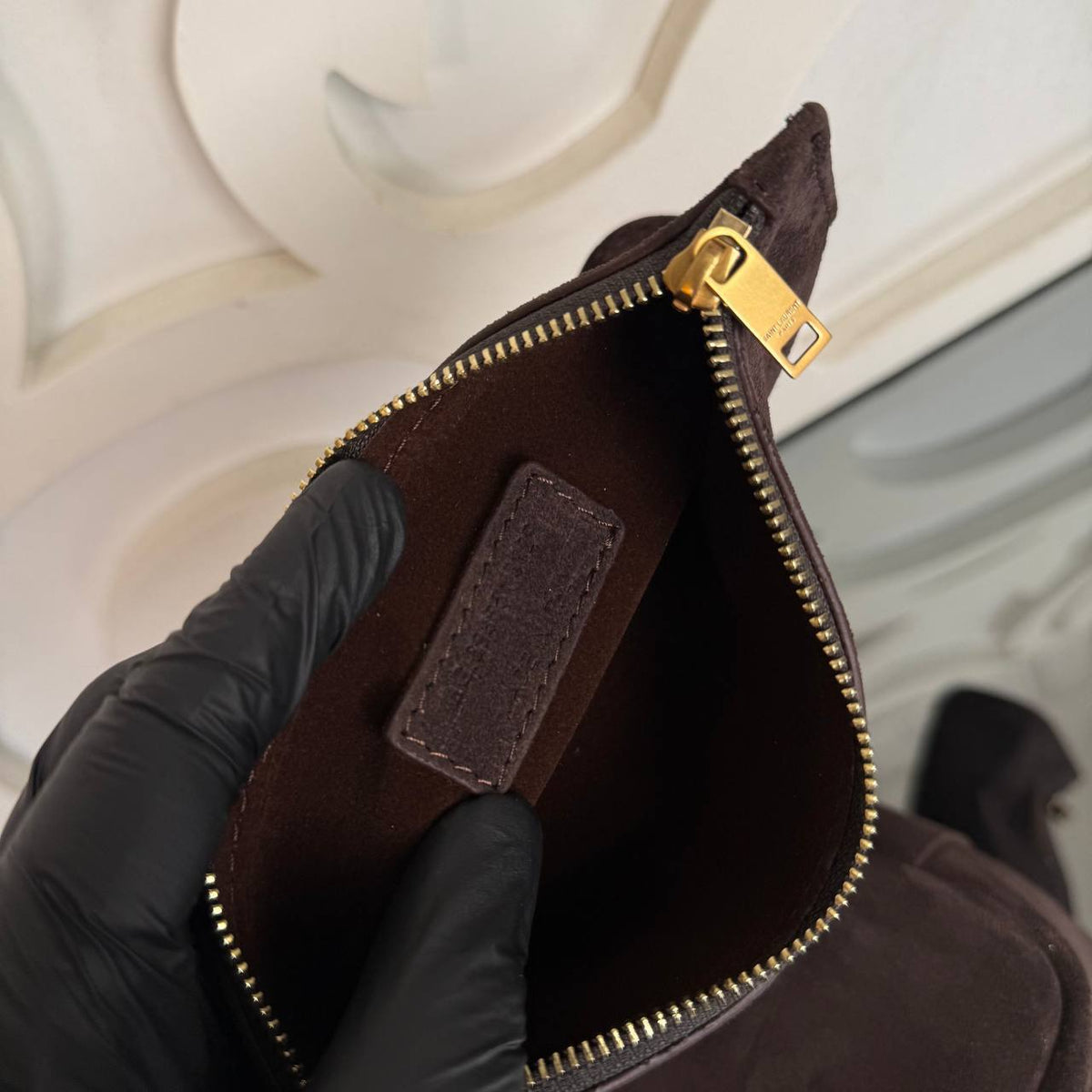 Le 37 Small Suede Bag | Dark Brown | pouch interior