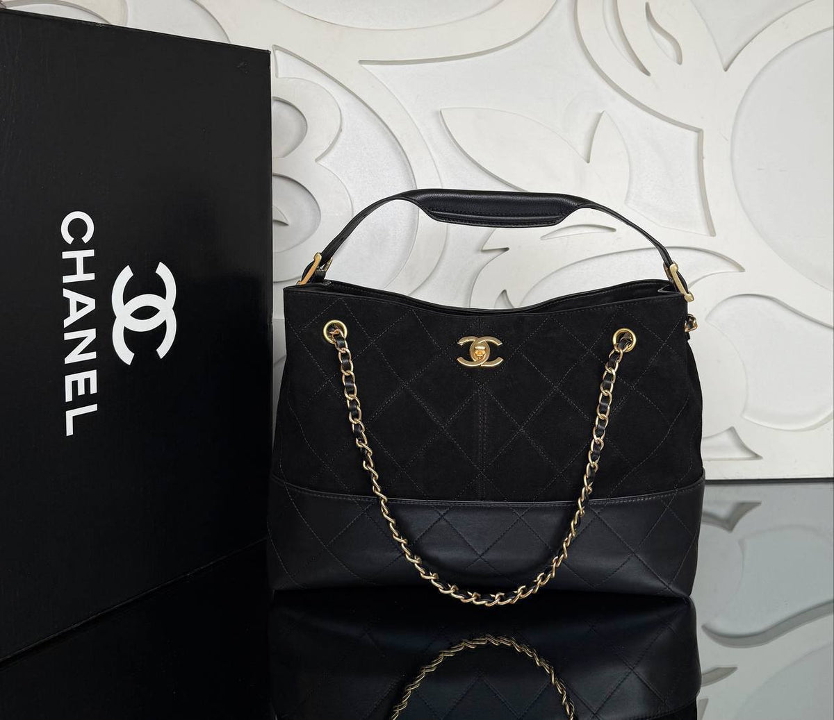 Medium Suede Shopping Bag | Black | front view