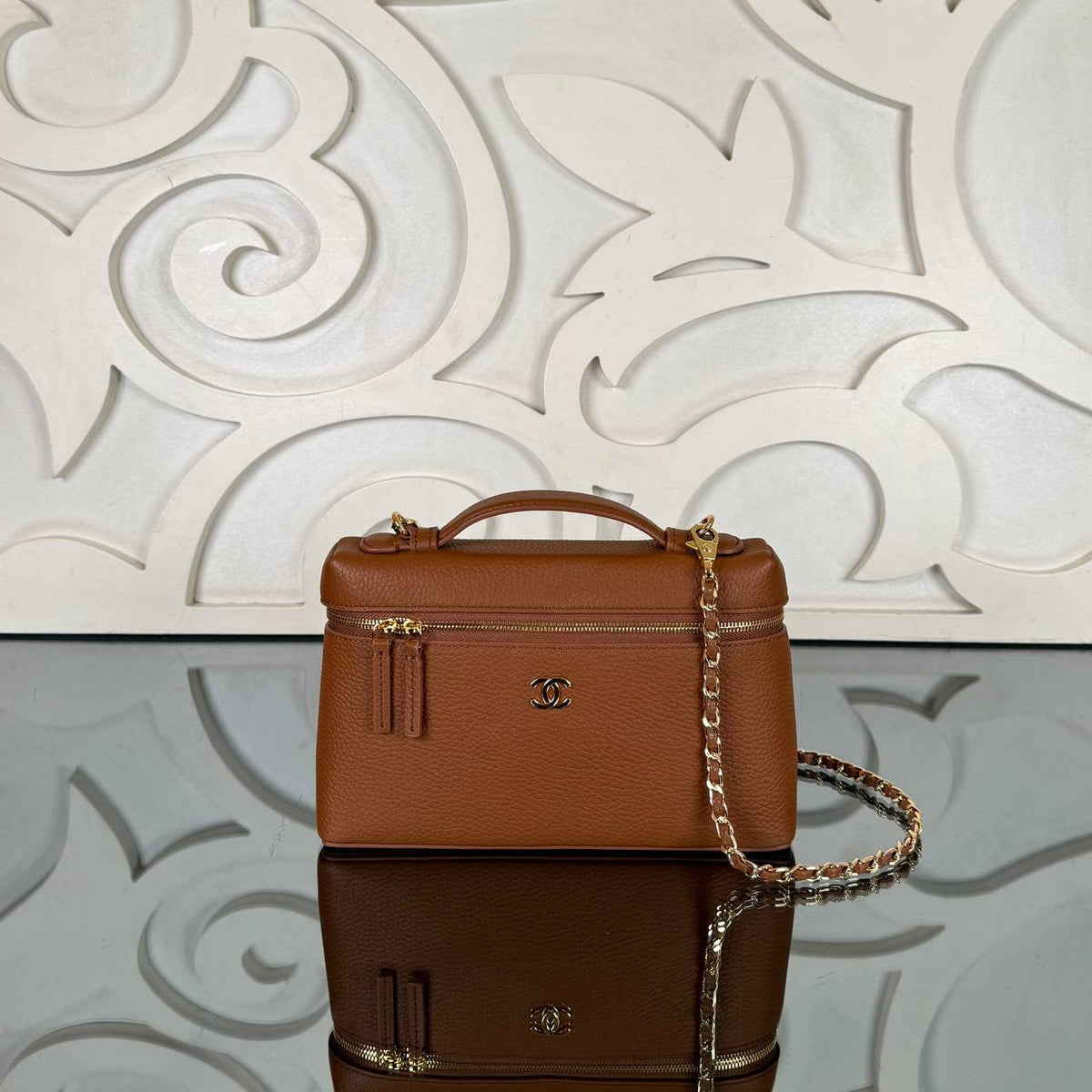 Medium Vanity Bag with Chain | Tan