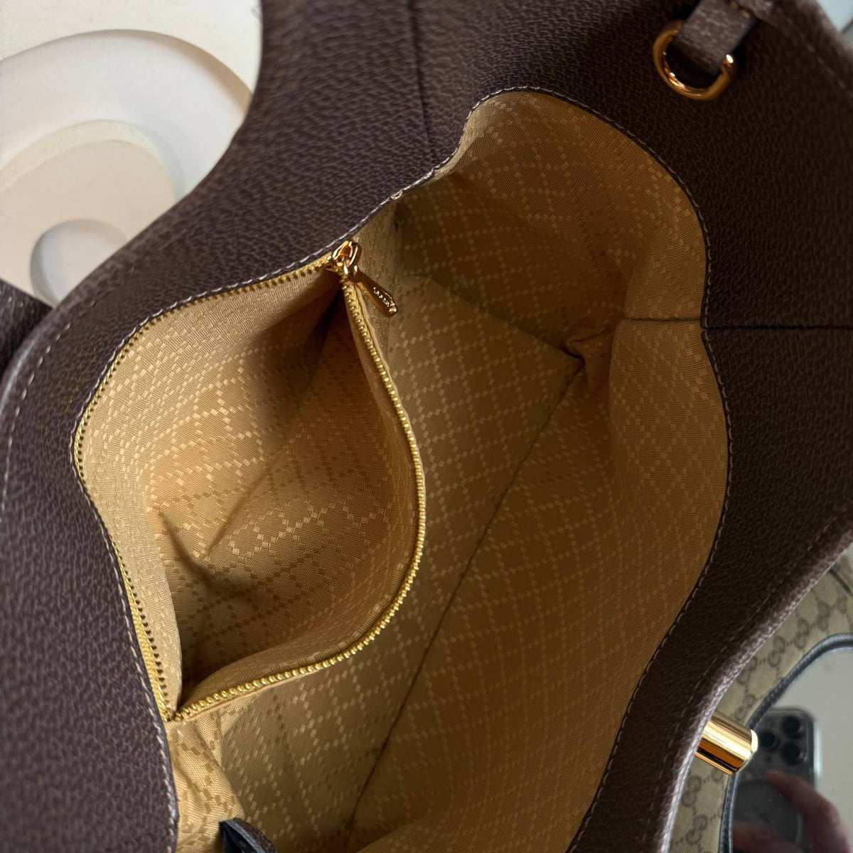 Mercato Tote Bag | Beige GG Canvas | interior zip detail