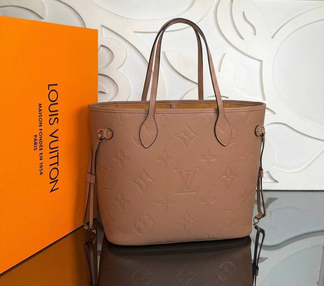 Neverfull MM | Tan | front view