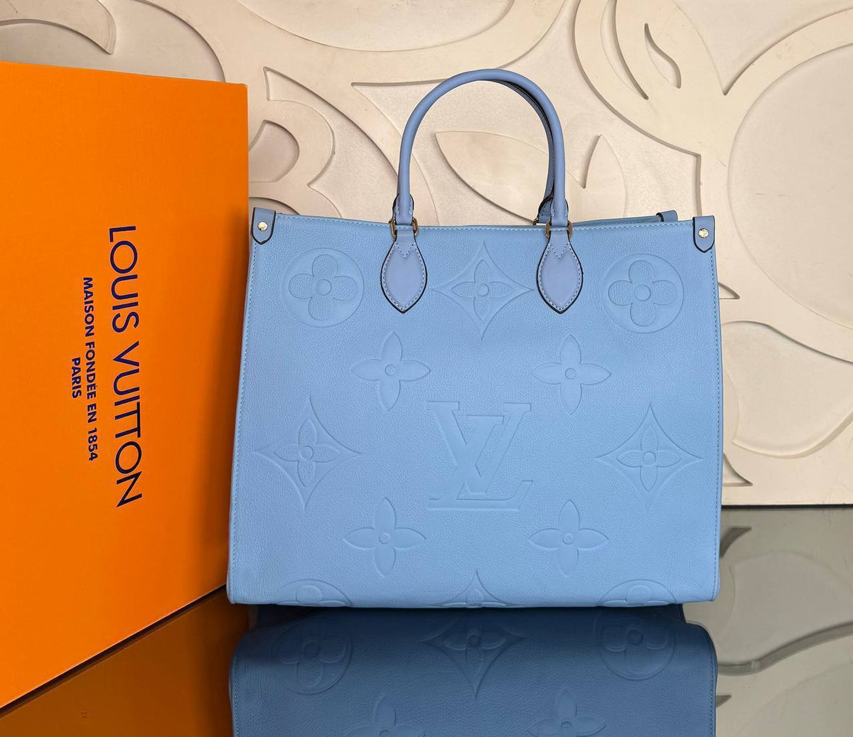 OnTheGo GM Light Blue