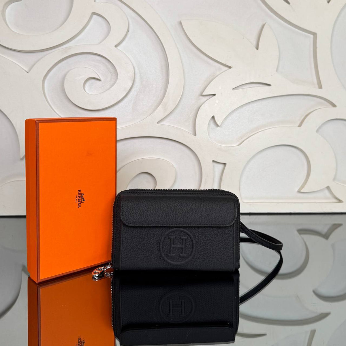 Passant Phone Wallet with Strap - Black