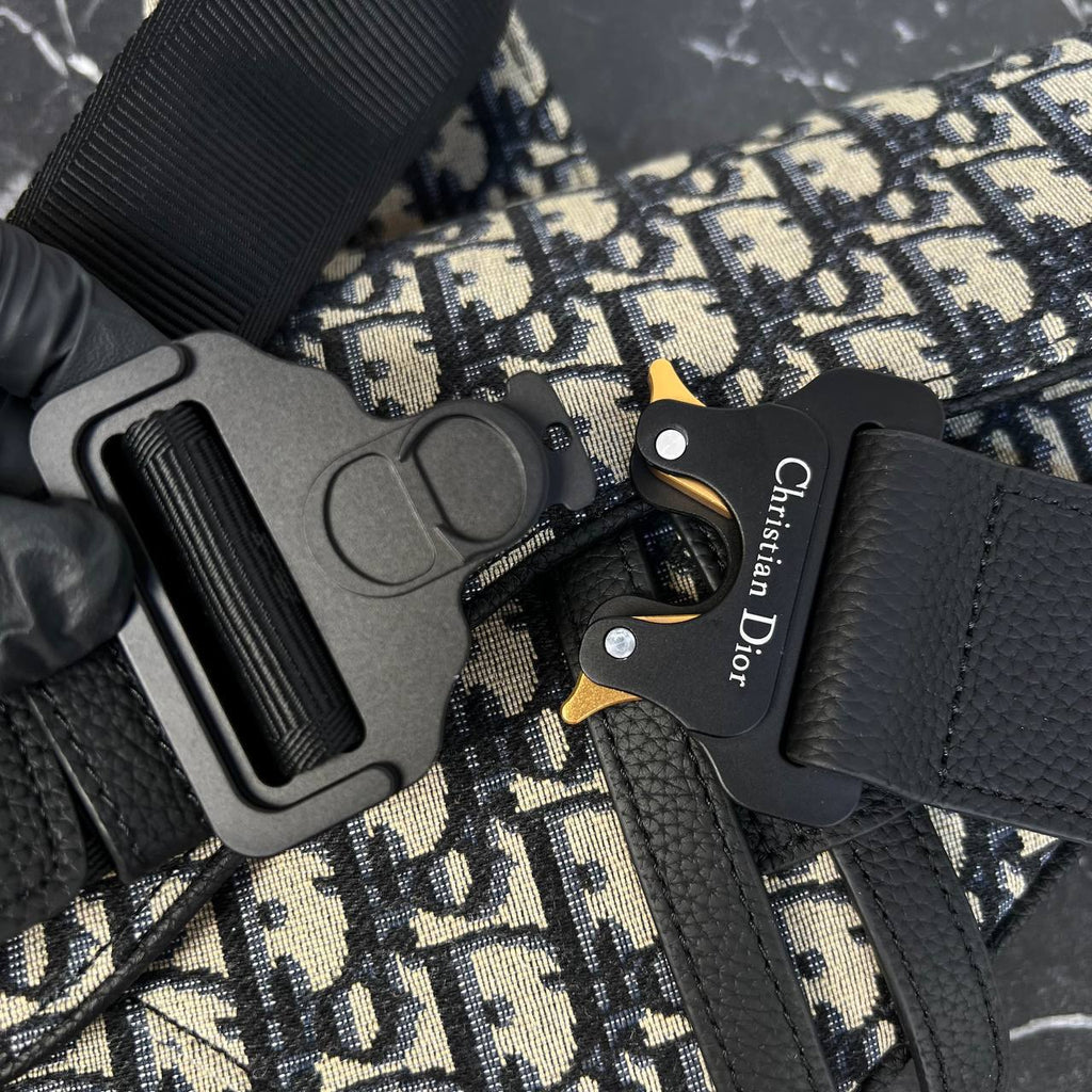 Saddle Crossbody Bag