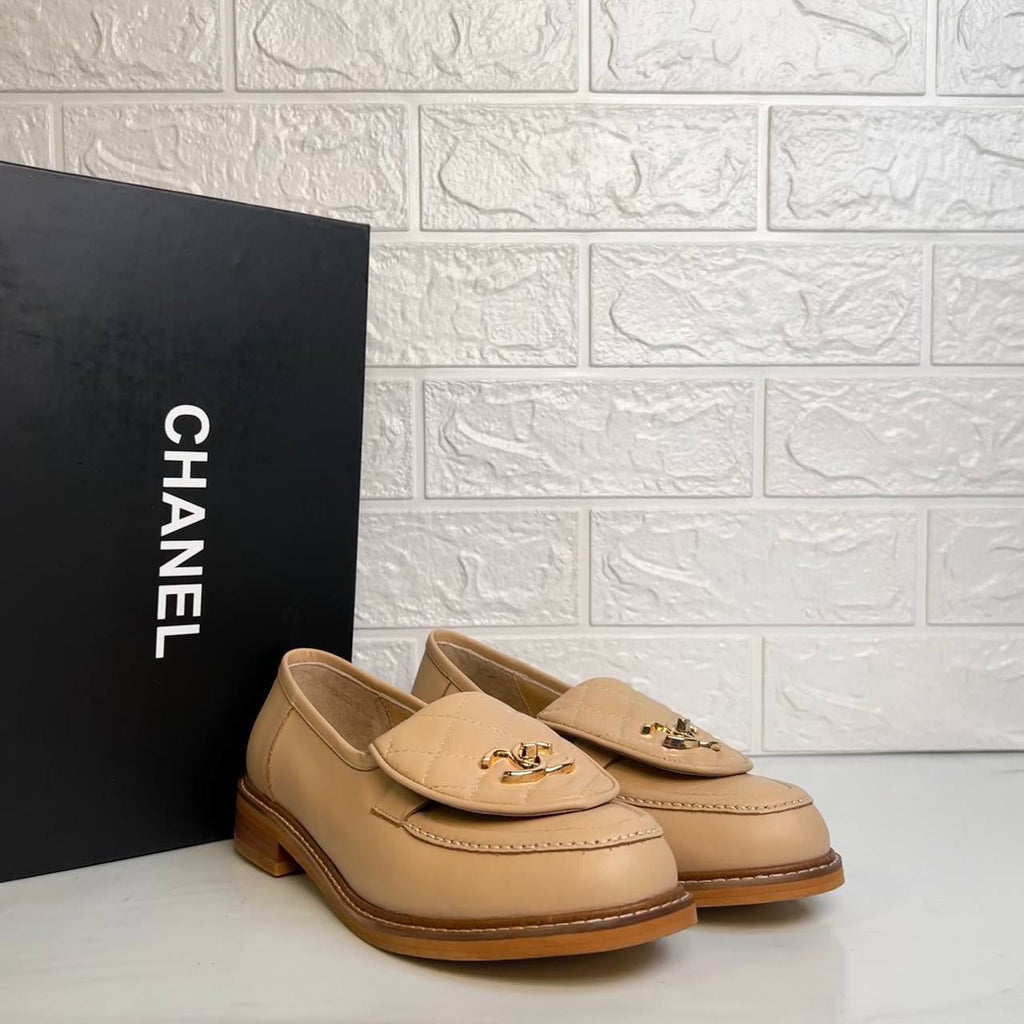 Kapitone Loafer