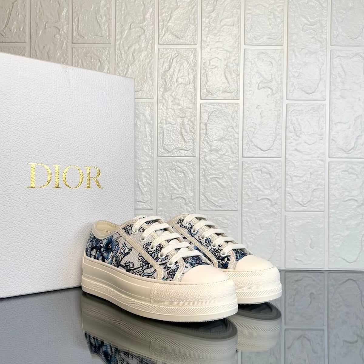 Platform Sneaker