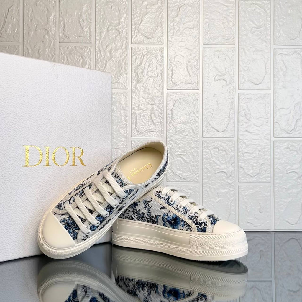 Platform Sneaker