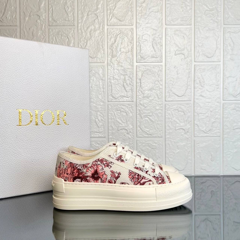 Platform Sneaker