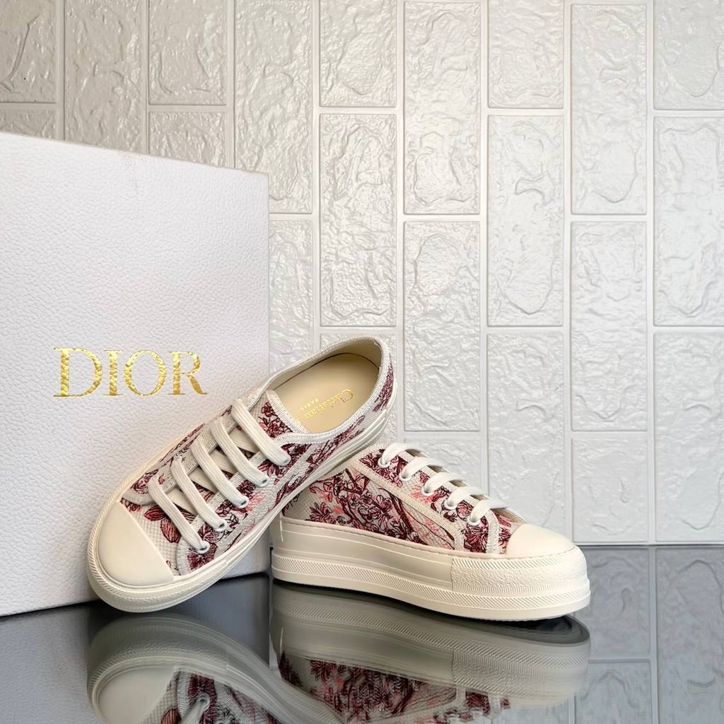 Platform Sneaker