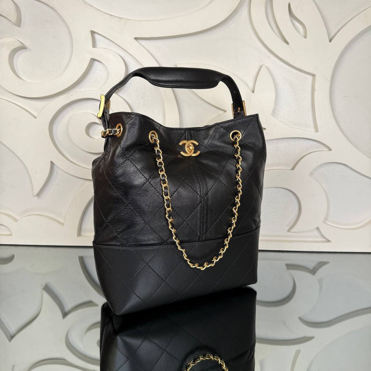 Vertical Shopping Bag | Black | side view