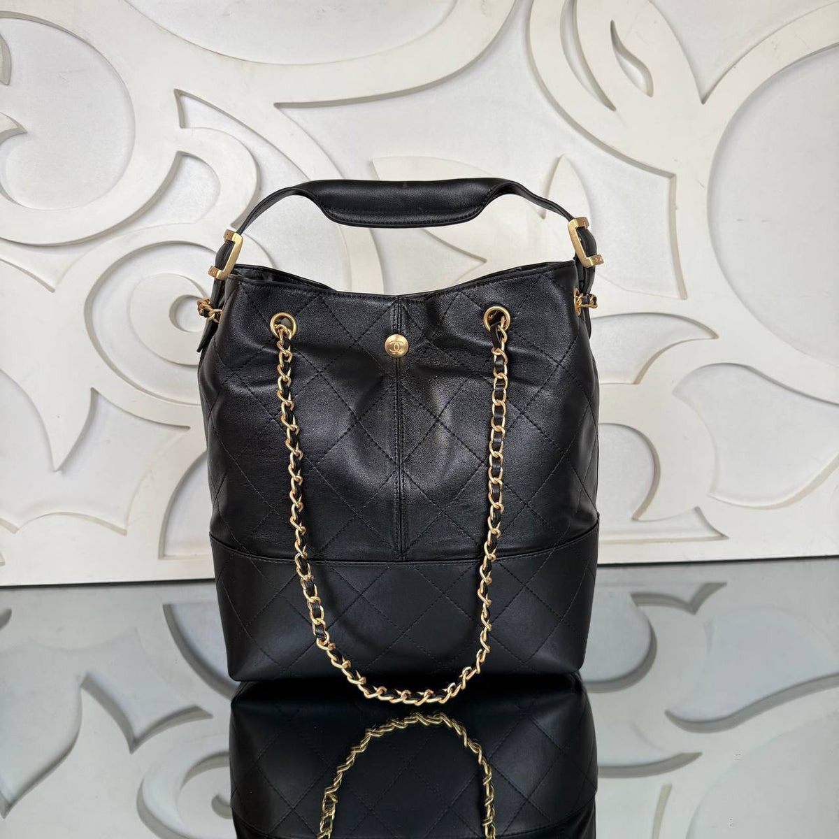 Vertical Shopping Bag | Black | back view